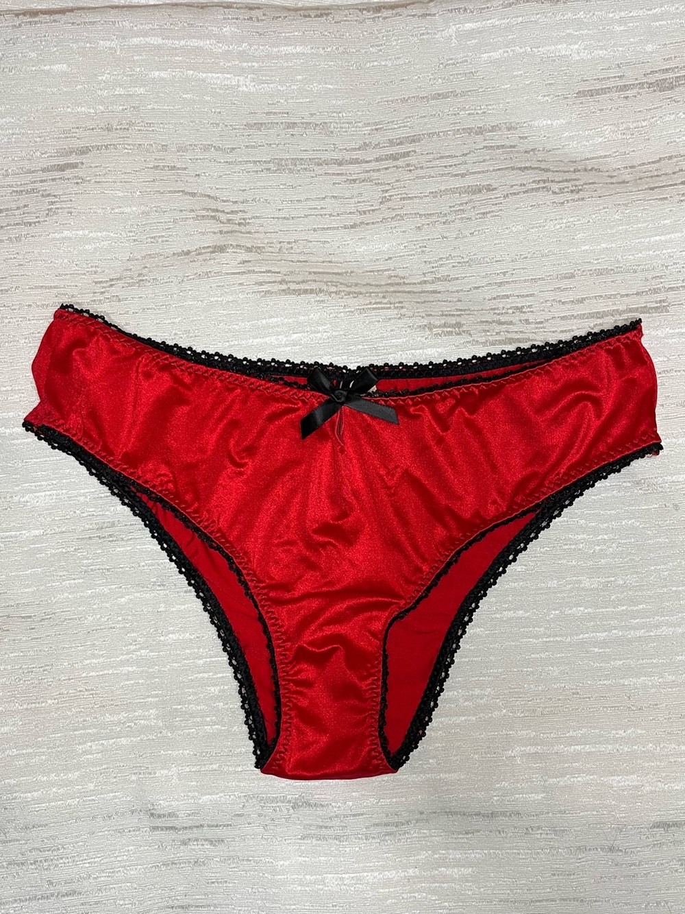 NWT Rare HTF Victoria’s Secret Sexy Little Things Panties Size L Red Black